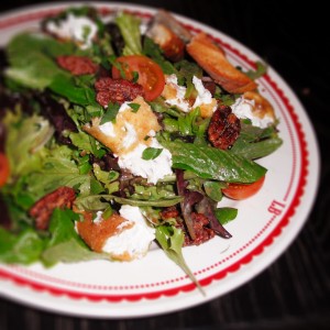 La Boulange Goat Cheese Salad