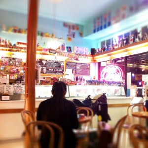 Toy Boat Dessert Cafe