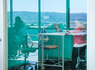Careers - Office Life
A Hands-Off Approach